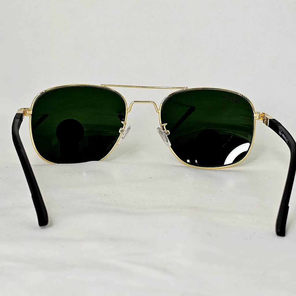 Ray-Ban Caravan.