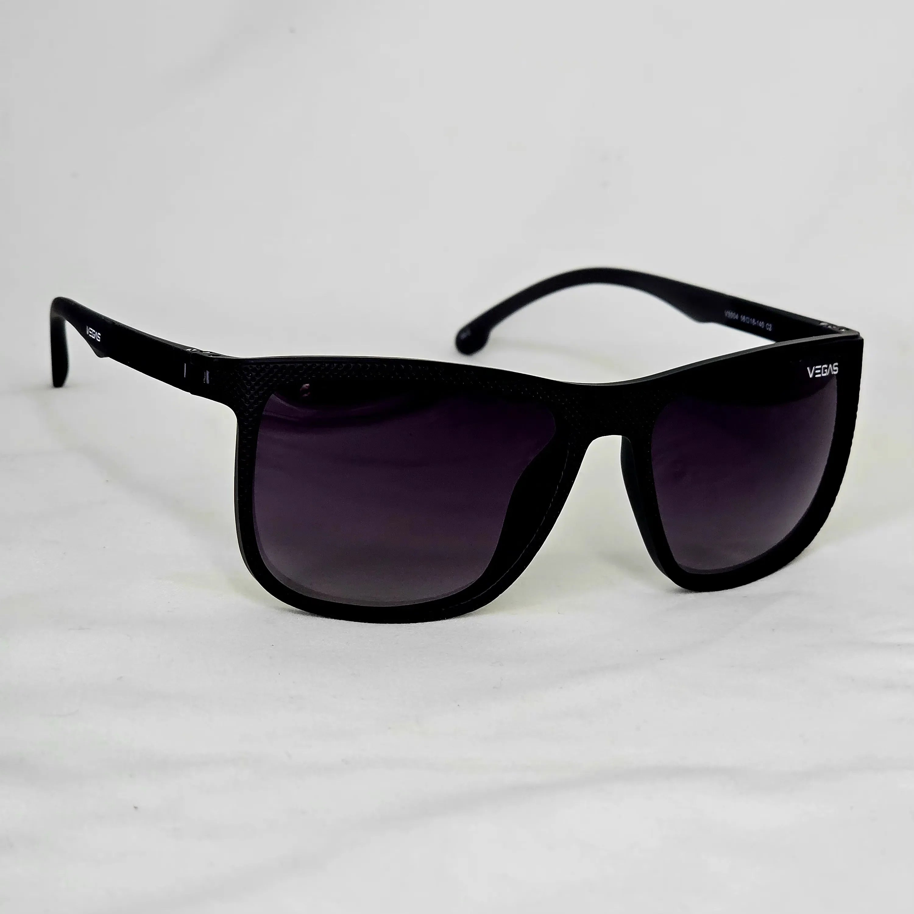 V4  Vegas Carbon Fusion