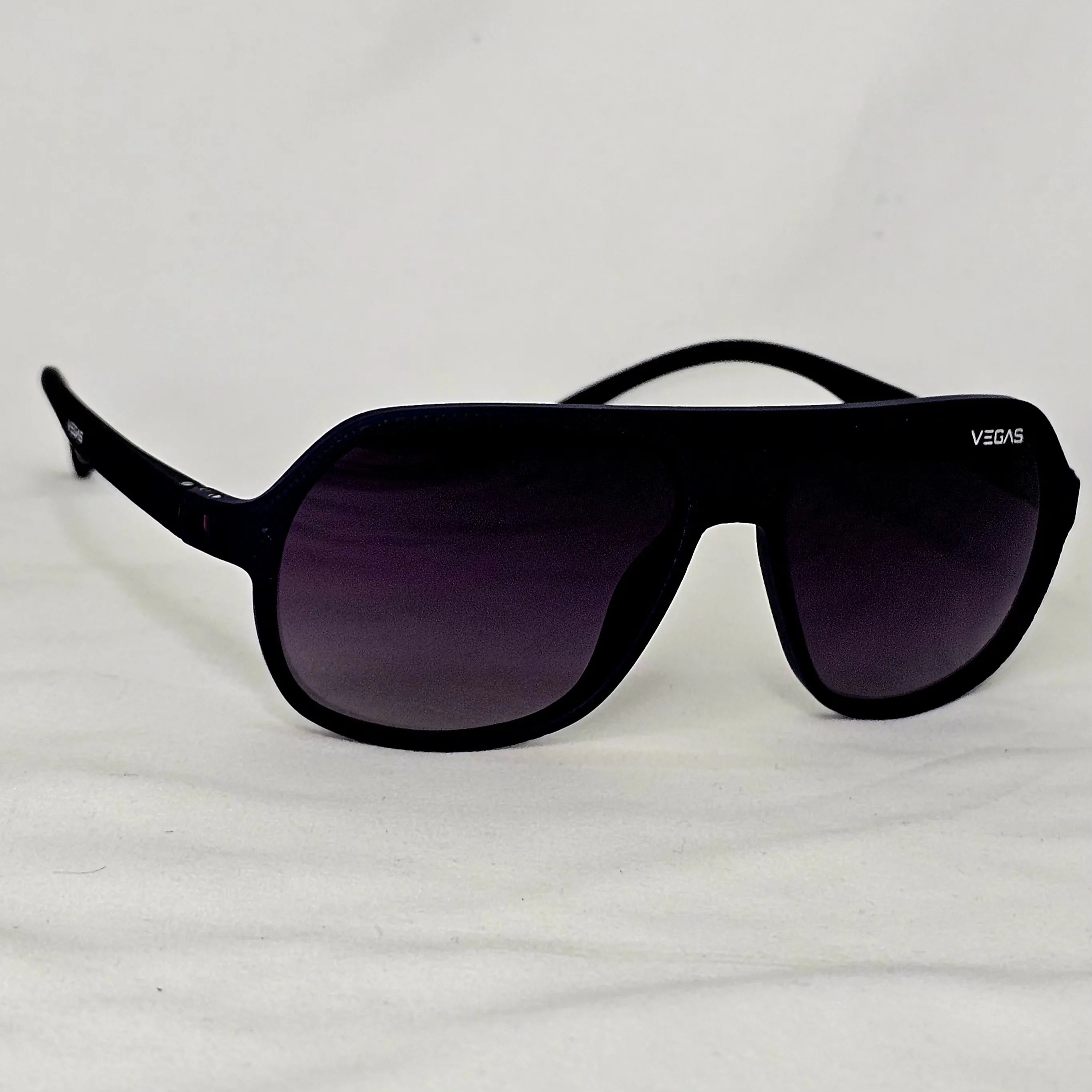 V7 Vegas Aviator Modern