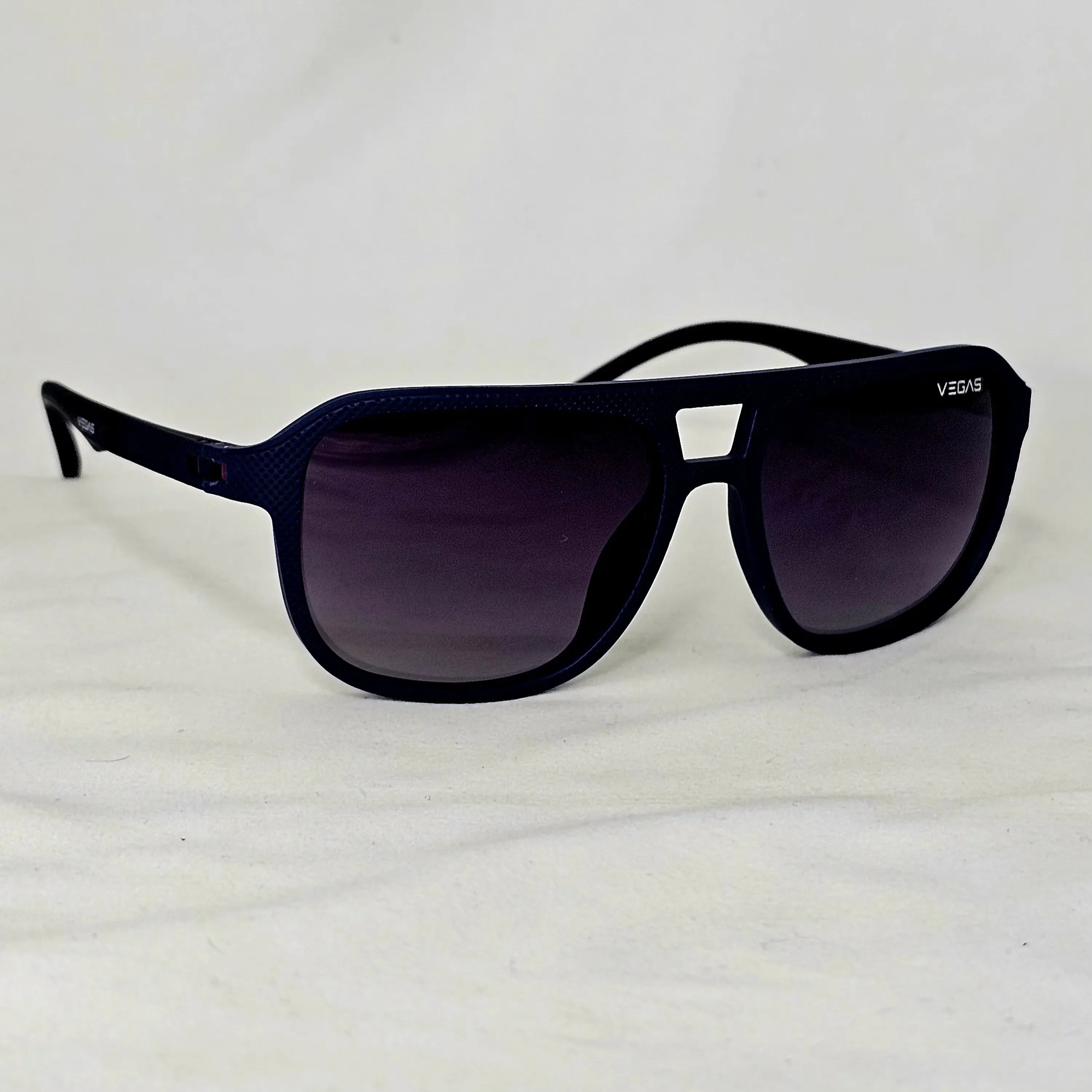 V9 Vegas Maverick Carbon Main image